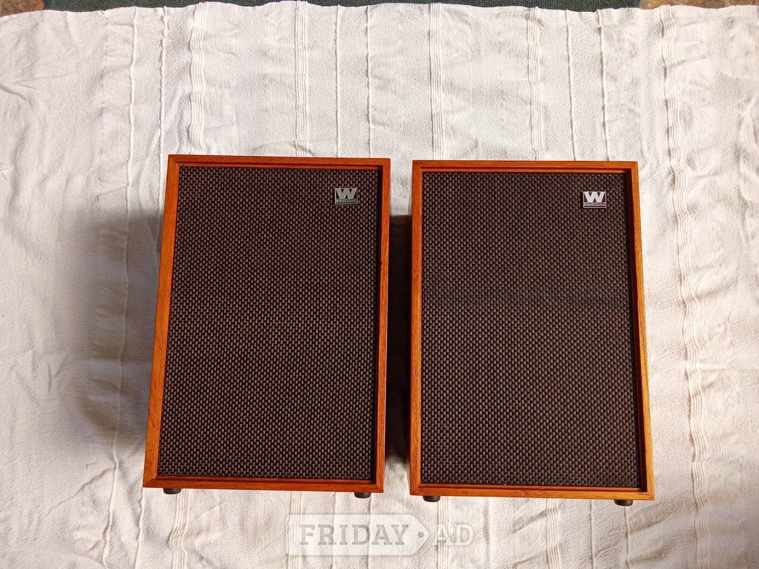 Wharfedale Denton 2 Hifi Speakers in Littlehampton