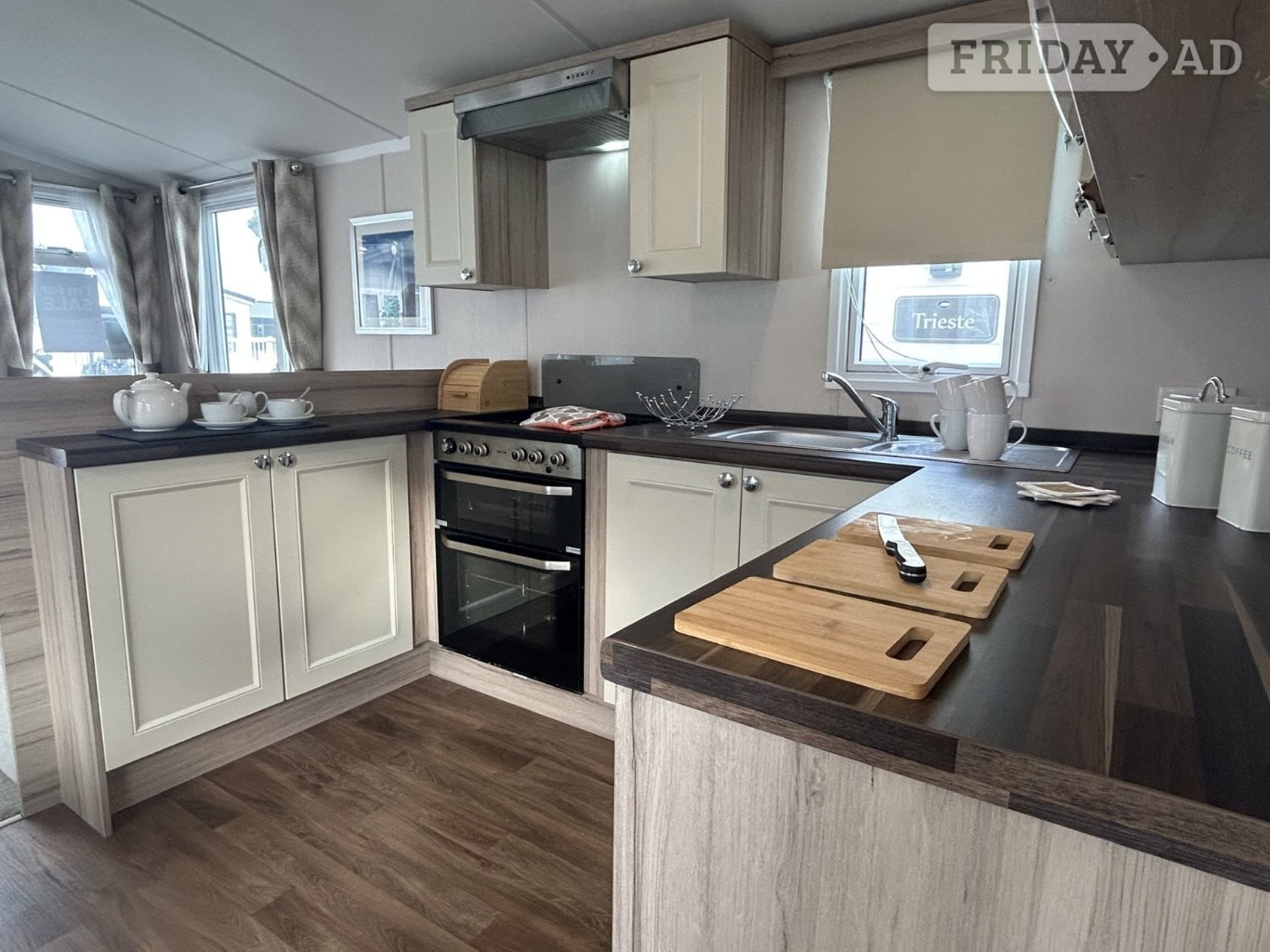 Saxmundham Swift Bordeaux Static Caravan (2016)