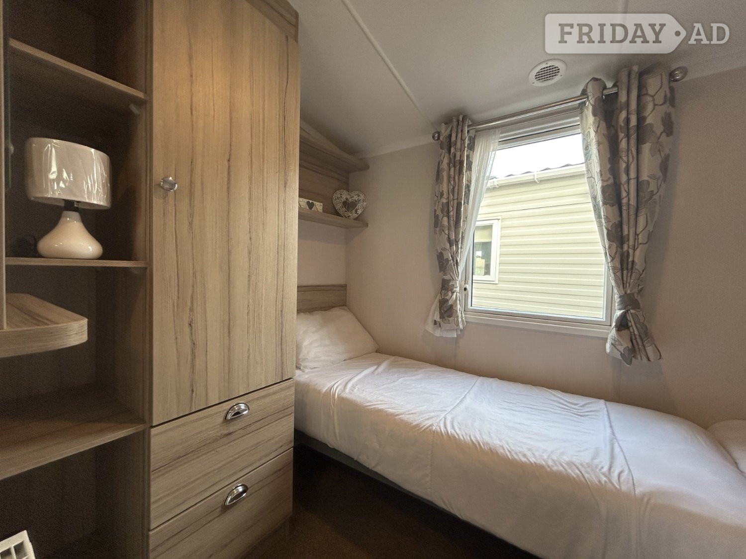 Swift Bordeaux Static Caravan (2016) - Holiday Homes