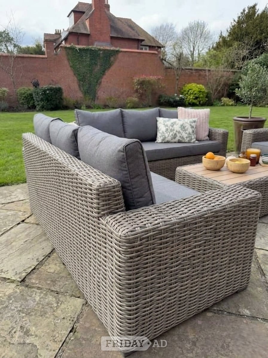 Moda 2+1+1 Lounge Garden Outdoor Sofa Set