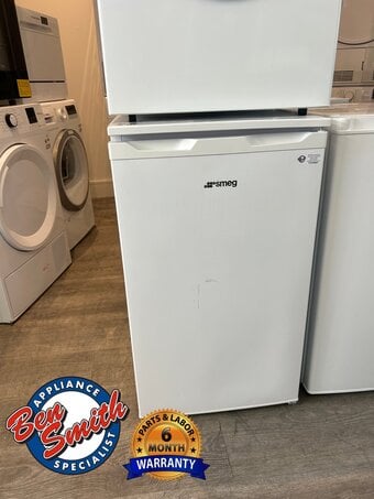 UNDERCOUNTER SMEG FRIDGE