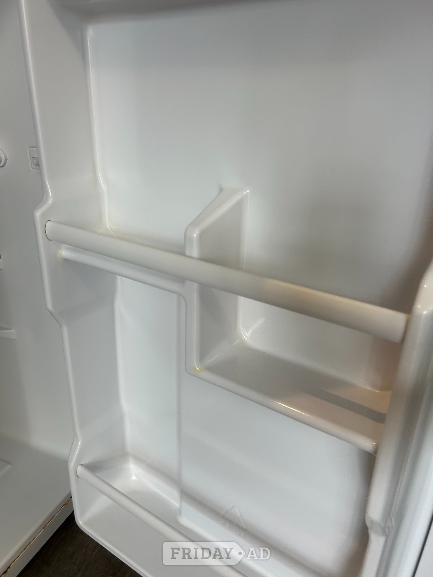UNDERCOUNTER SMEG FRIDGE - Home Appliances in St. Leonards-On-Sea