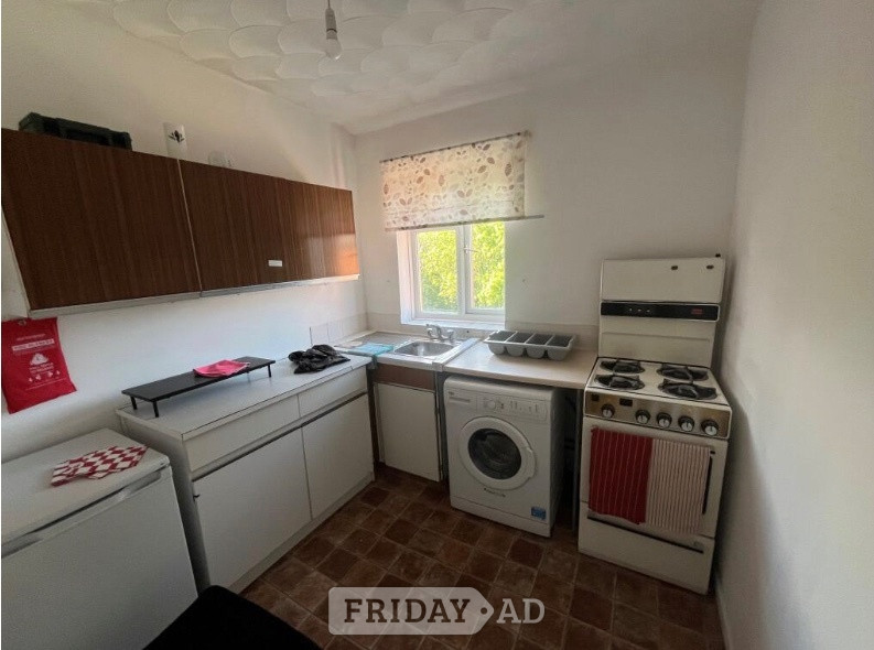 Southampton 3 bedroom flat for company let or family let
