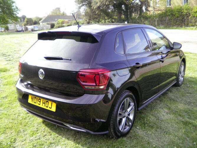 2019 VOLKSWAGEN POLO R-LINE 1.0 115 TSI 5 DOOR HATCHBACK - Cars