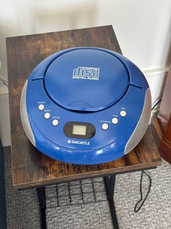 Oakcastle Portable CD Player & FM Radio – Blue, Top Condition 