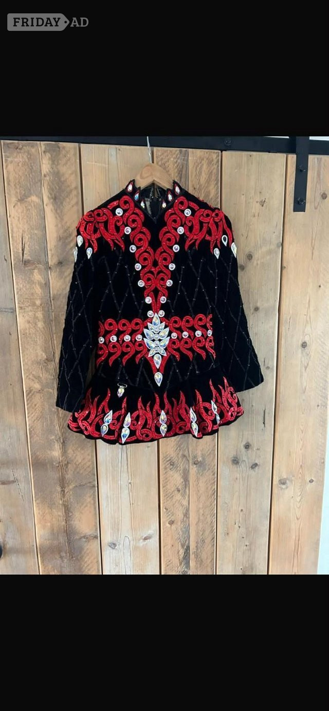 Beautiful Irish Dancing Dress, suit 12-13 year old £200-. Swindon