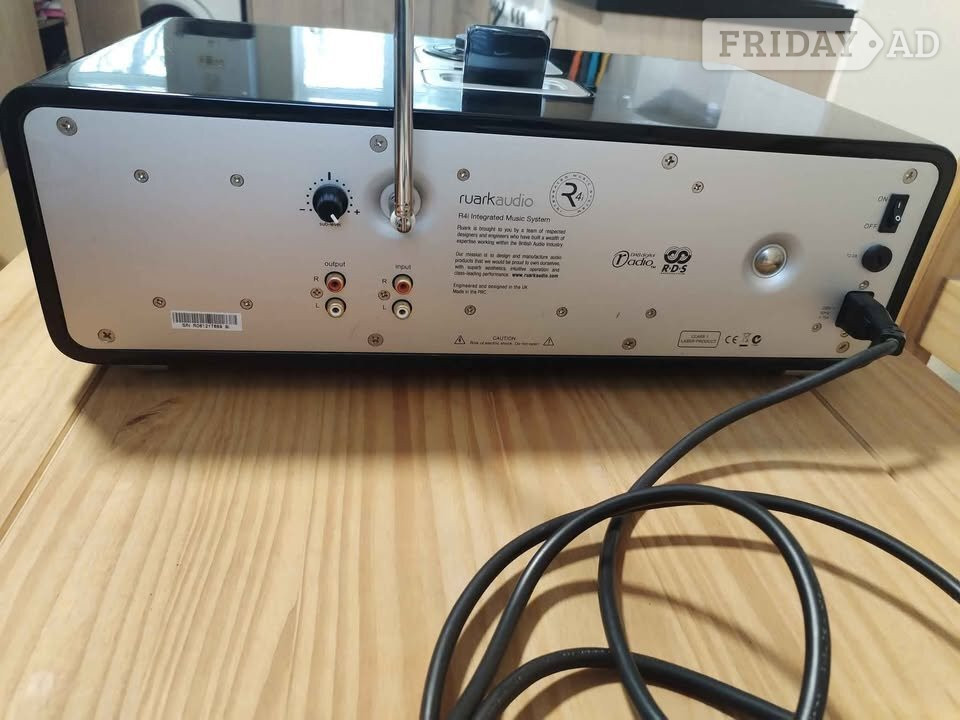 Ruark r4i high quality stereo with remote control, Bluetooth adap