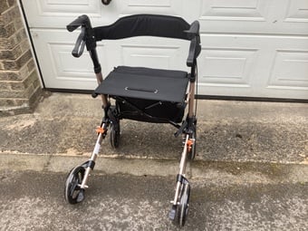 Mobility Walker Rollator 