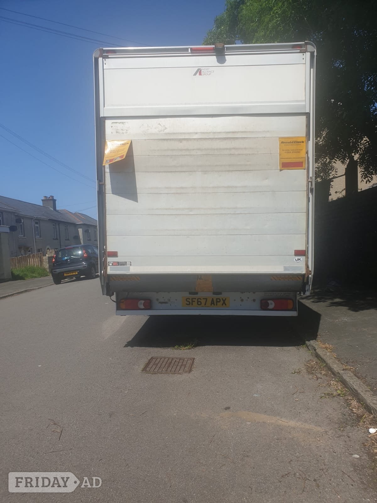 Renault Master XLWB 2.3 Diesel — AdBlue — Tail Lift — Parking Cam - Vans & Commercial Vehicles in Neath