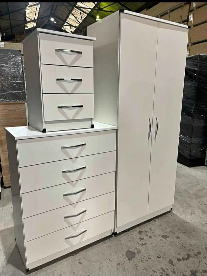 2 door wardrobe closet for sale  - Furniture in Leeds