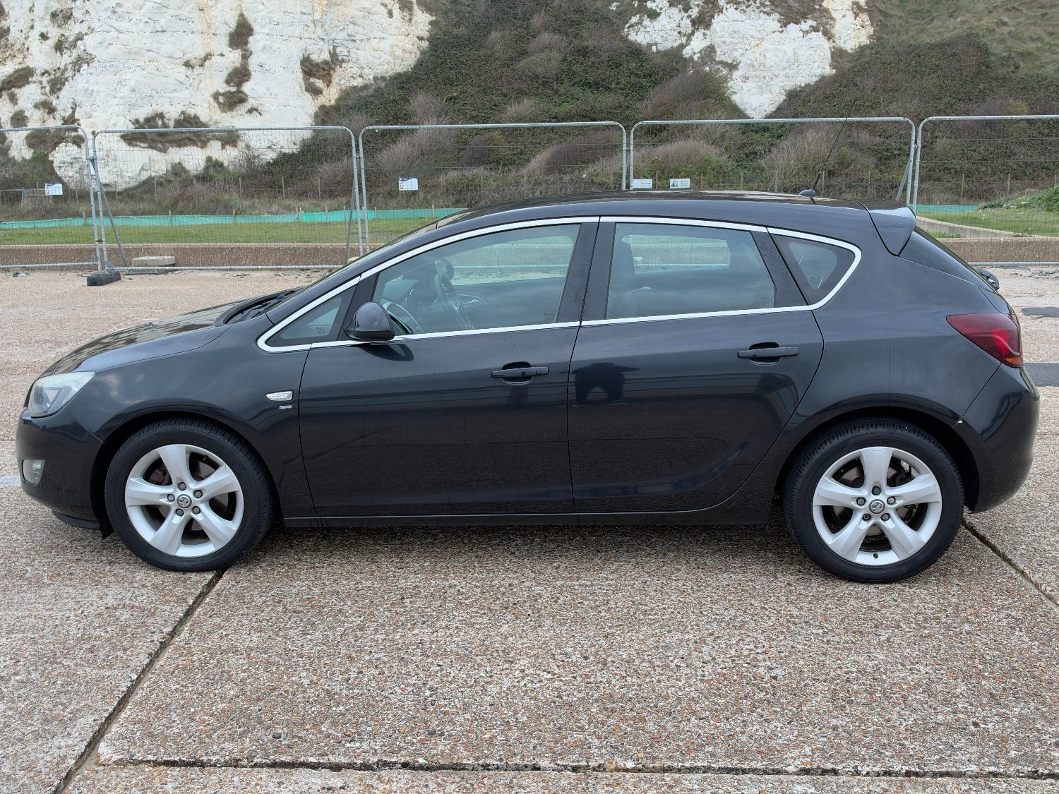 [ berth ]Vauxhall Astra