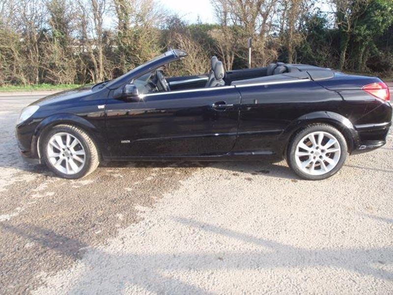 [ berth ]Vauxhall Astra