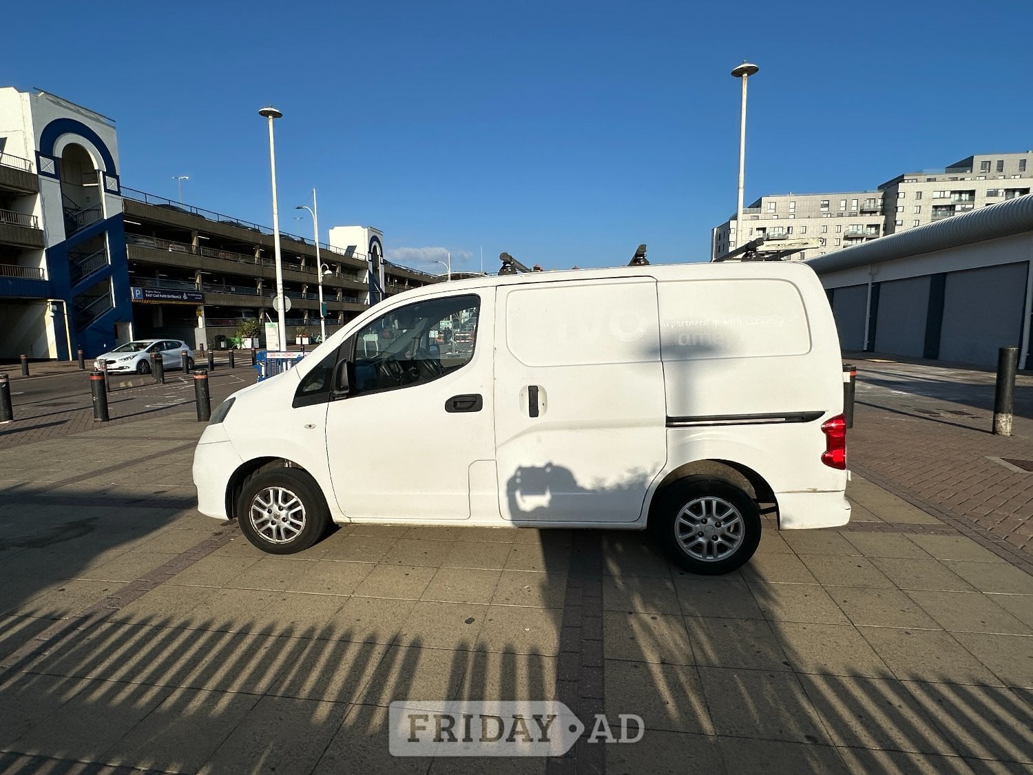 [ berth ]Nissan NV200