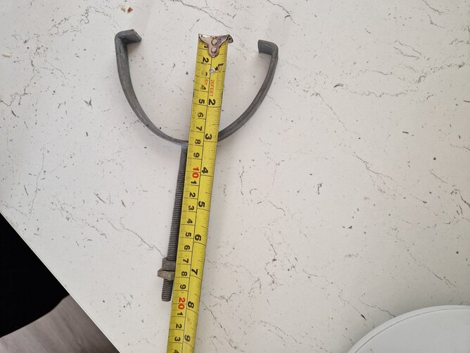 Numerous Galvanised Gutter brackets  - DIY in Spalding