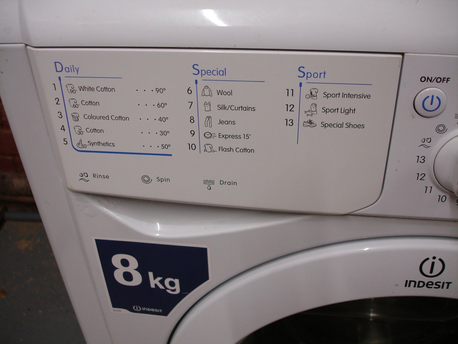 INDESIT WASHING MACHINE - Home Appliances