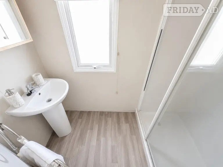Delta Sapphire | 3-Bedroom Holiday Home in Whitstable in Whitstable