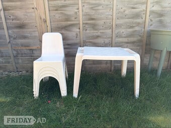 Kids white plastic table and 4 chairs