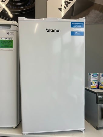 ALTIMO BRAND NEW UNDERCOUNTER FRIDGE
