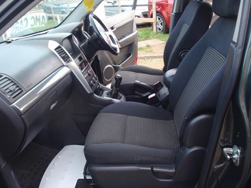 [ berth ]Chevrolet Captiva