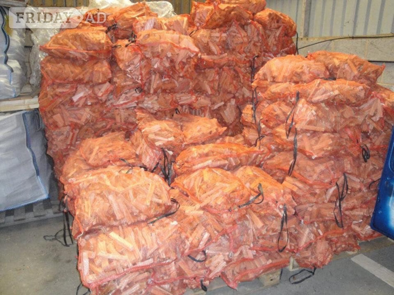 Robs Logs dry and seasoned hardwood logs & kindling - Heating & Cooling