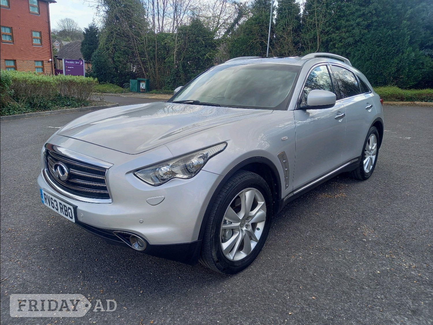 [ berth ]Infiniti FX