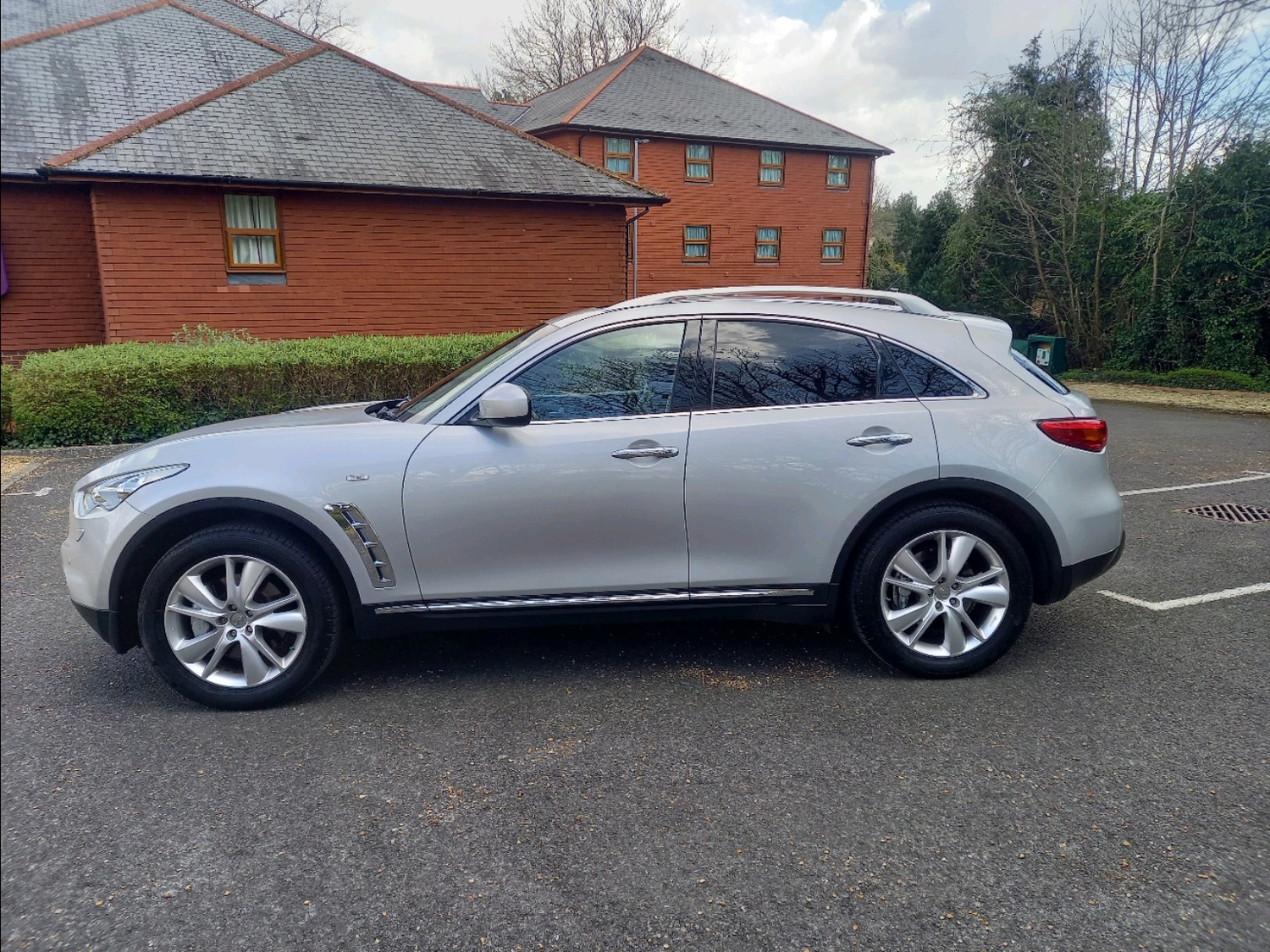 Infiniti FX 2013 - Cars in Waterlooville