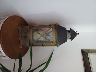 Lantern with draw and metal top 