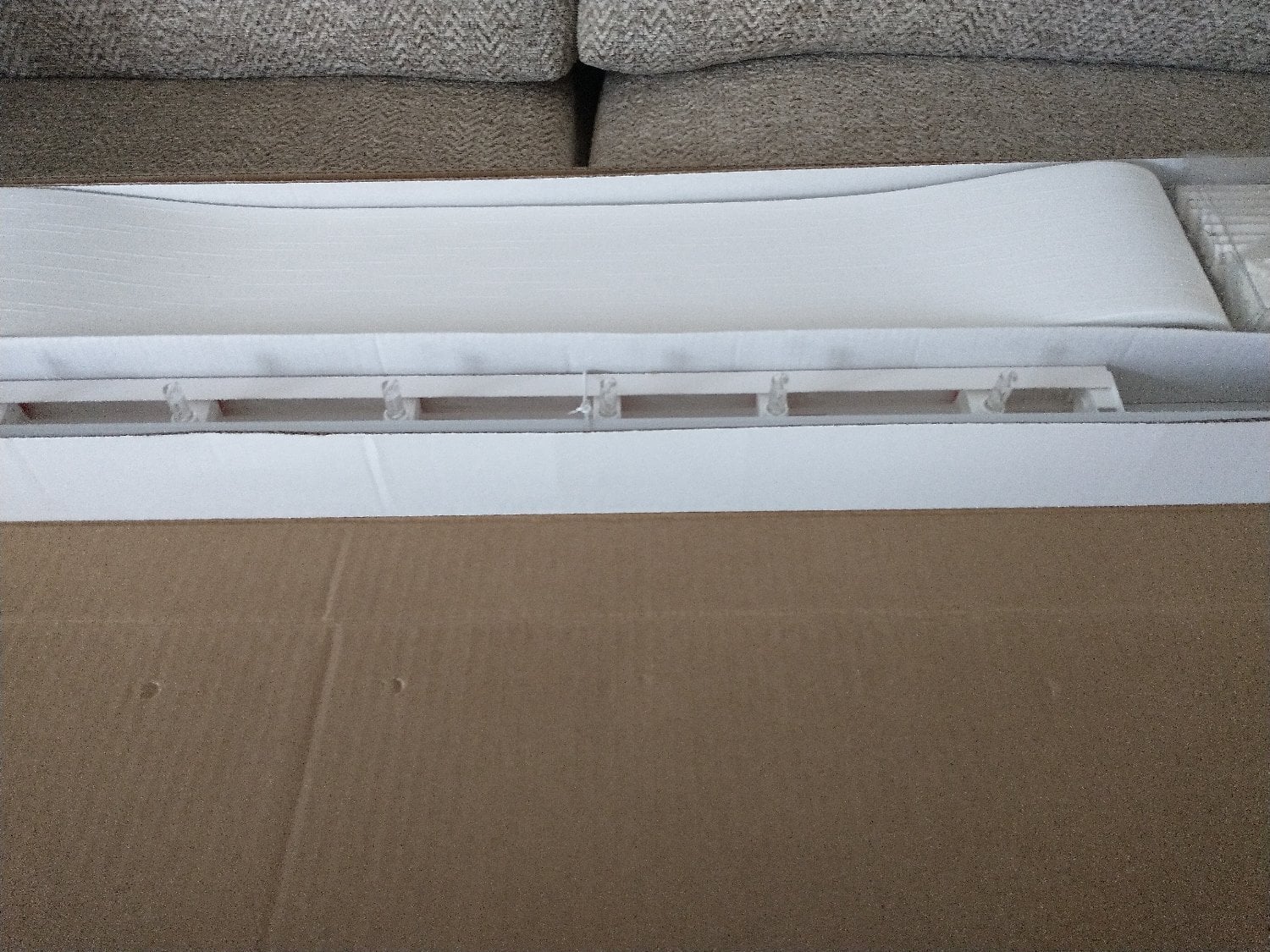 Vertical blind. White 