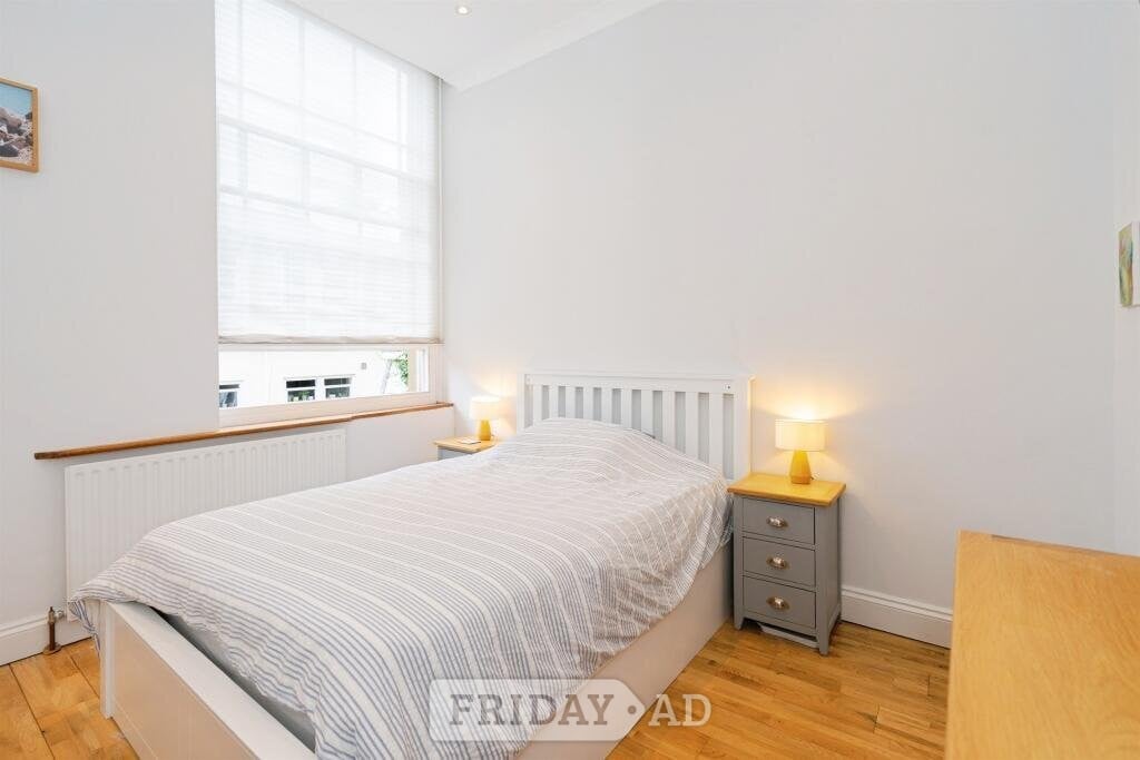 Two Lovely bedroom available.  - Flats & Apartments