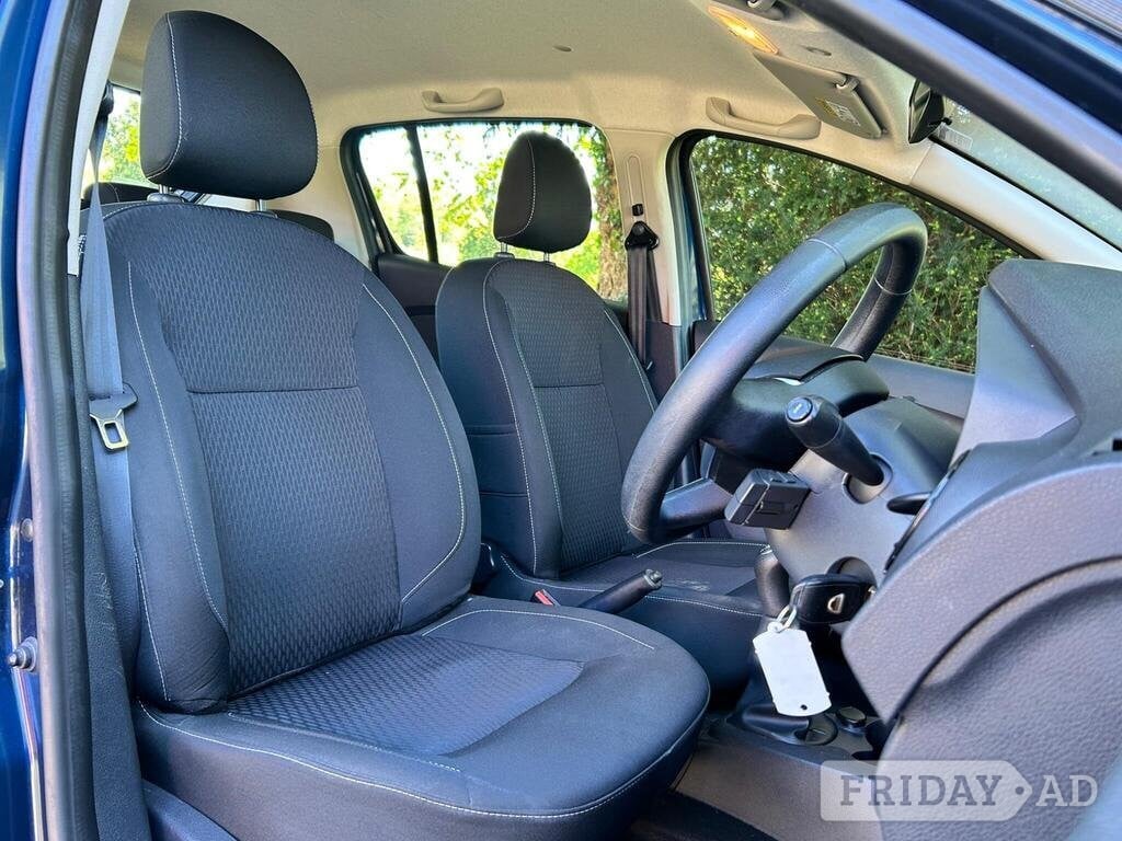 2017 DACIA SANDERO 1.5 DCI LAUREATE EURO 6 5DR HATCH MANUAL DIESE - Cars in Southampton