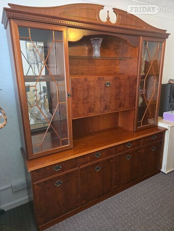 Cabinet with Glass Drinks Display