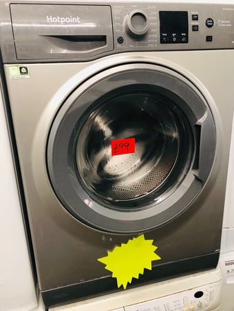 Hotpoint 8KG load  Rapid option washing machine 