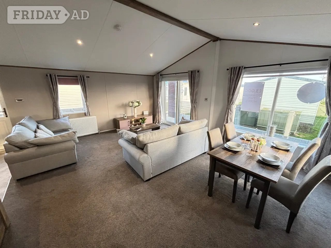 2025 Willerby Horsham LUXURY Lodge | 40x20ft Twin-Unit | Seaview 