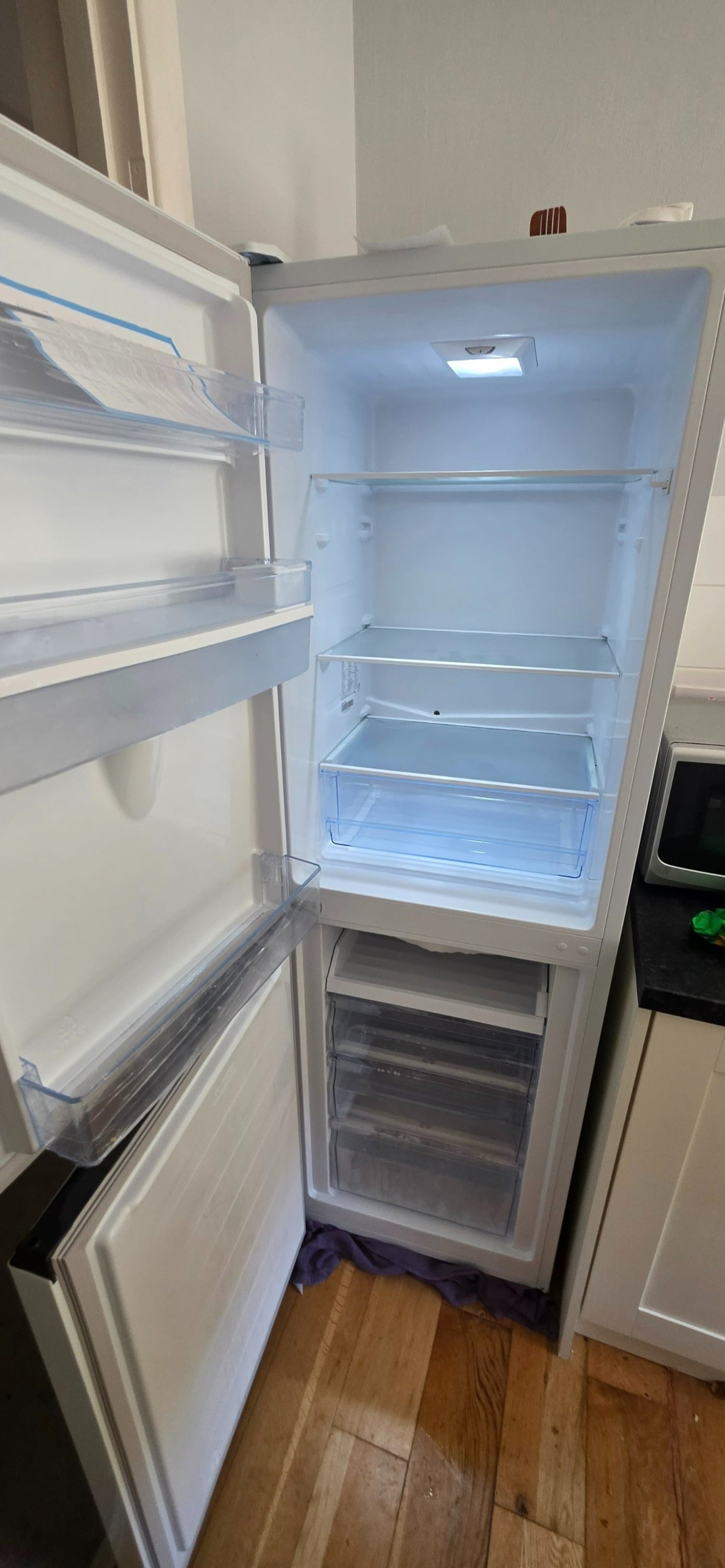 Fridge maste MC55251DE 50/50 55cm 50/50 Free Standing 