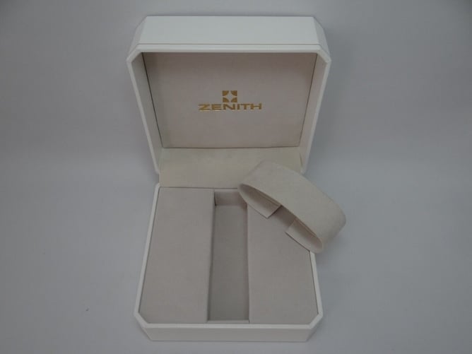 Zenith vintage watch box. - Clothing, Footwear & Accessories in Worthing