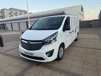 2015 Vauxhall Vivaro Sportive 2900 - Long Wheelbase - Long MOT - 