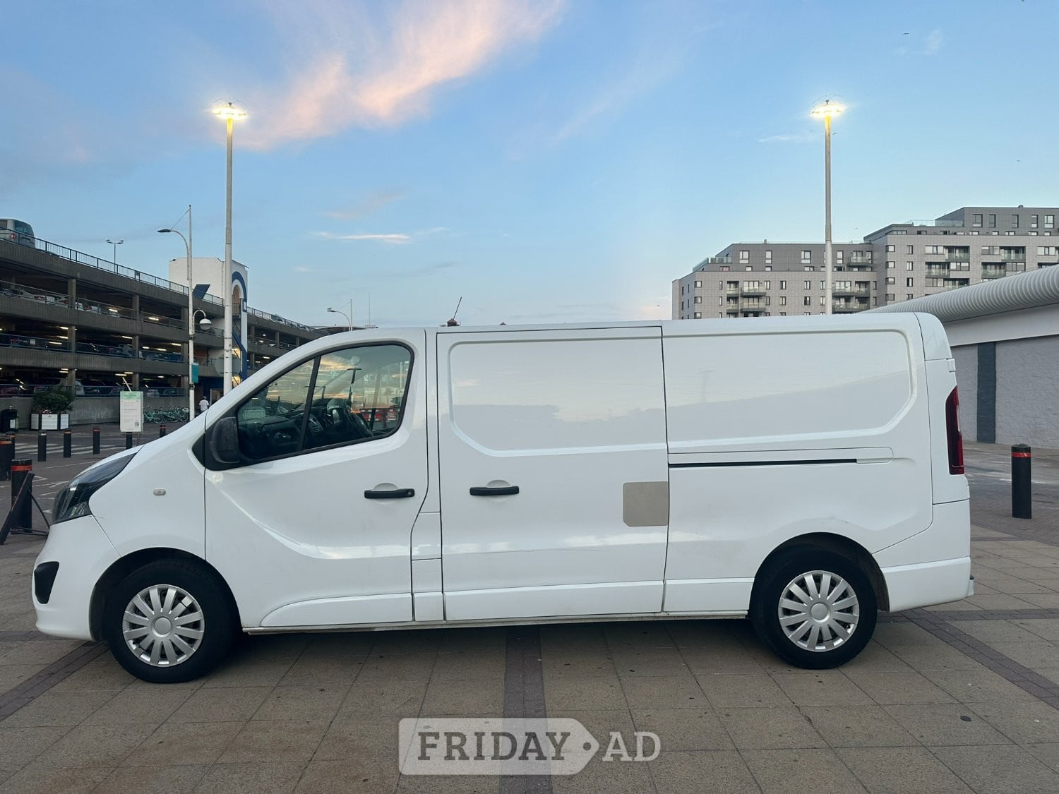 [ berth ]Vauxhall Vivaro