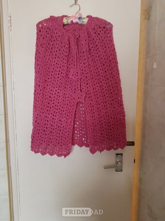 hand crocheted pretty baby cape  with hood 0-6 months see discrip