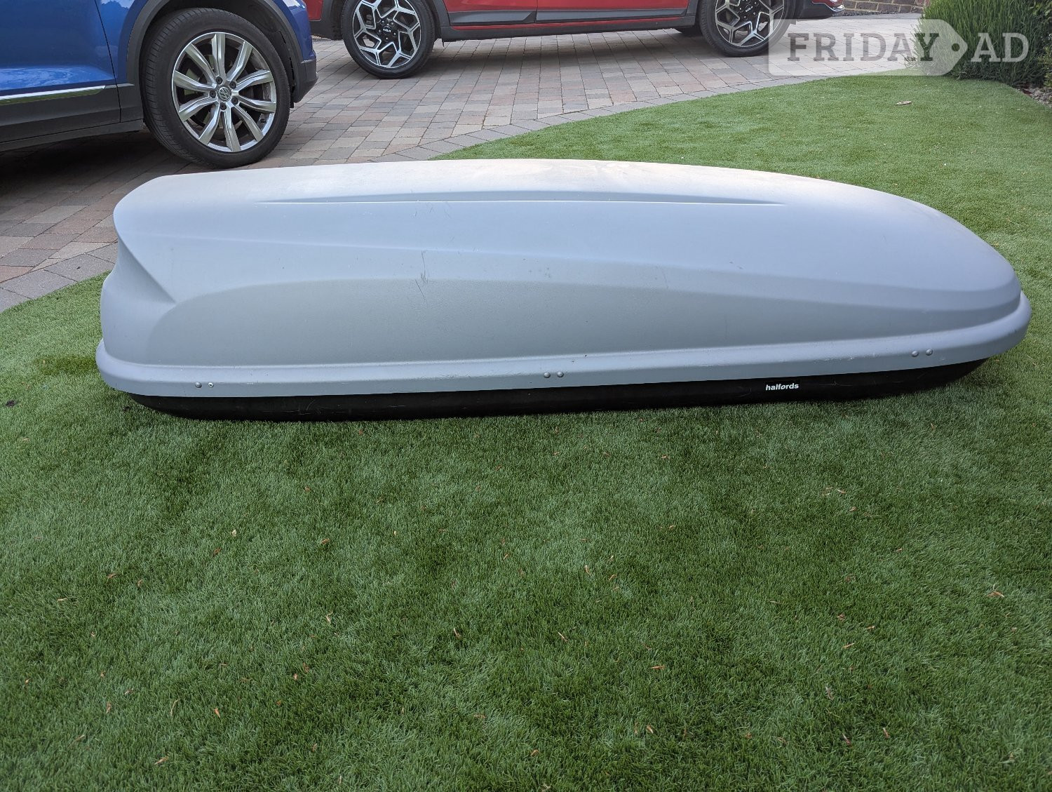 Lancing Halfords roof box 