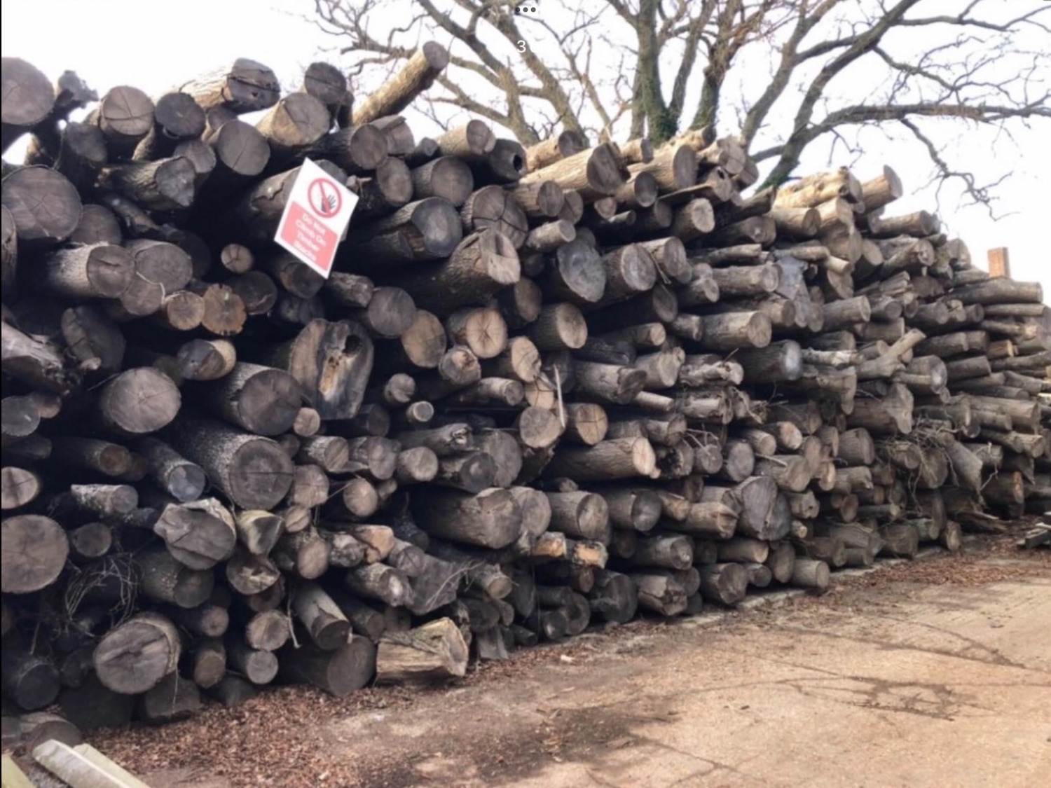 Robs Logs dry and seasoned hardwood logs & kindling - Heating & Cooling in Brighton
