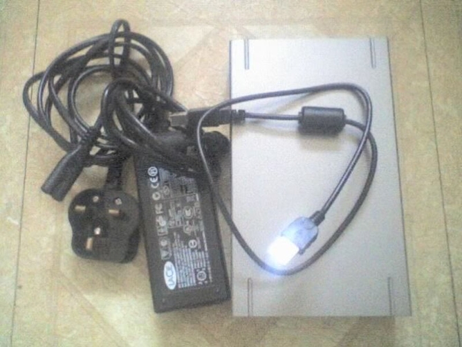 LACIE 500Gb Grey External Hard Drive , USB2 Interface with PSU & Cable