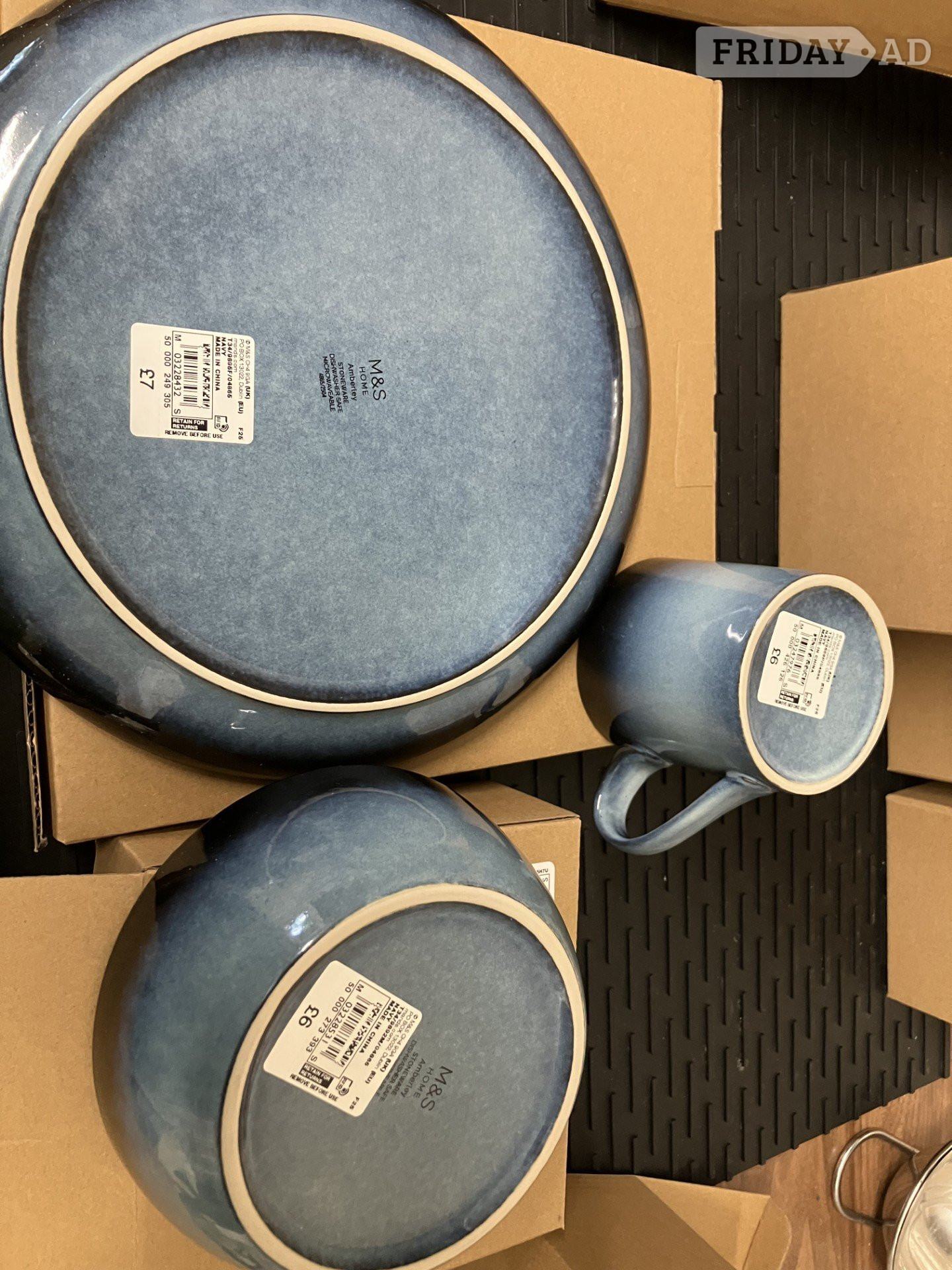 BNWT 2x  M&S Amberley Dinner Plates, Navy, 2x bowls, 6 x mugs - Cookware & Dining in Croydon