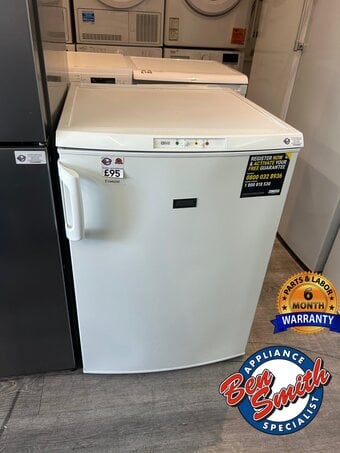ZANUSSI UNDERCOUNTER FREEZER