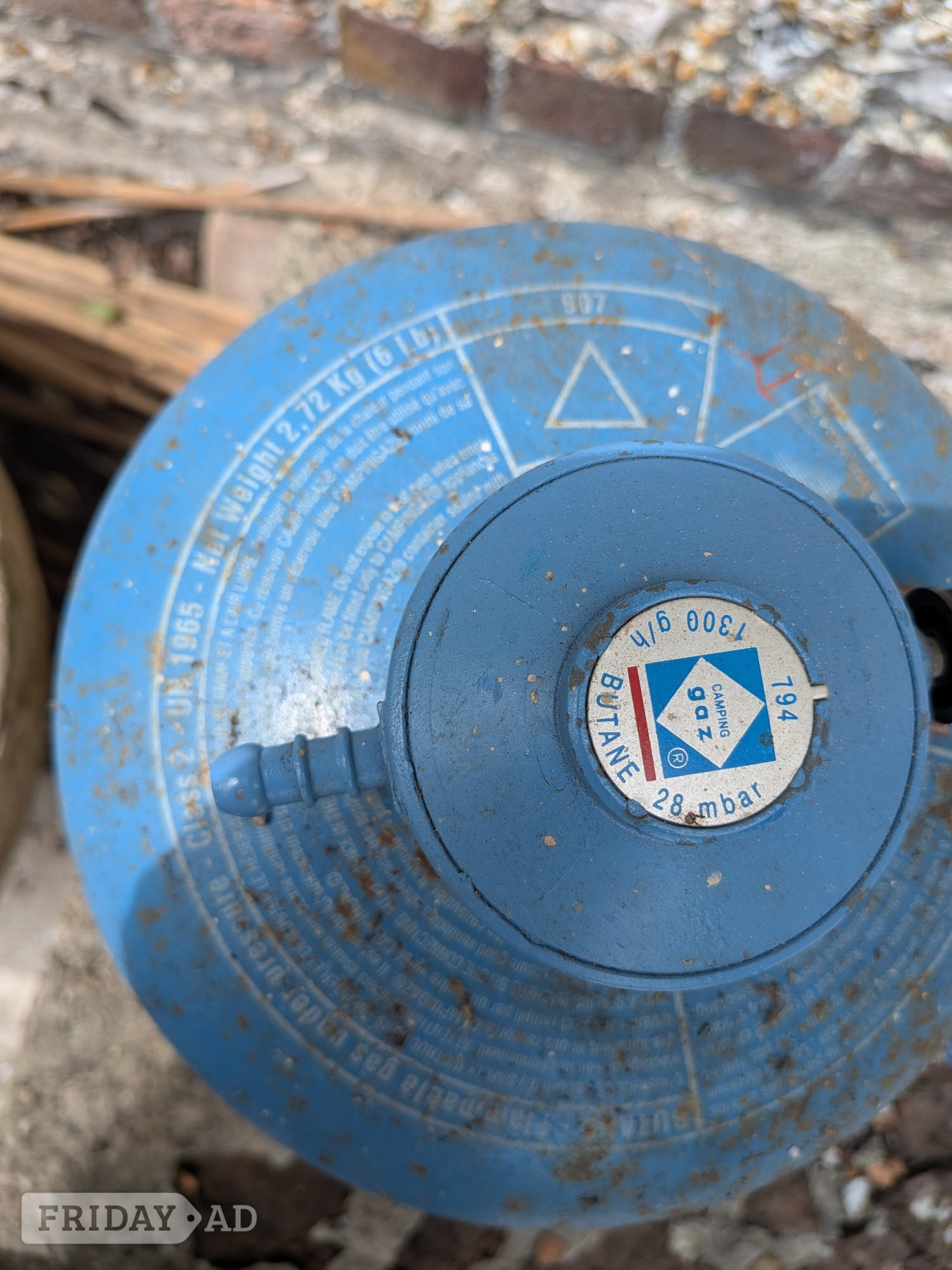 Propane calor gas cylinder 13 kg and two smaller camping gas cyliners
