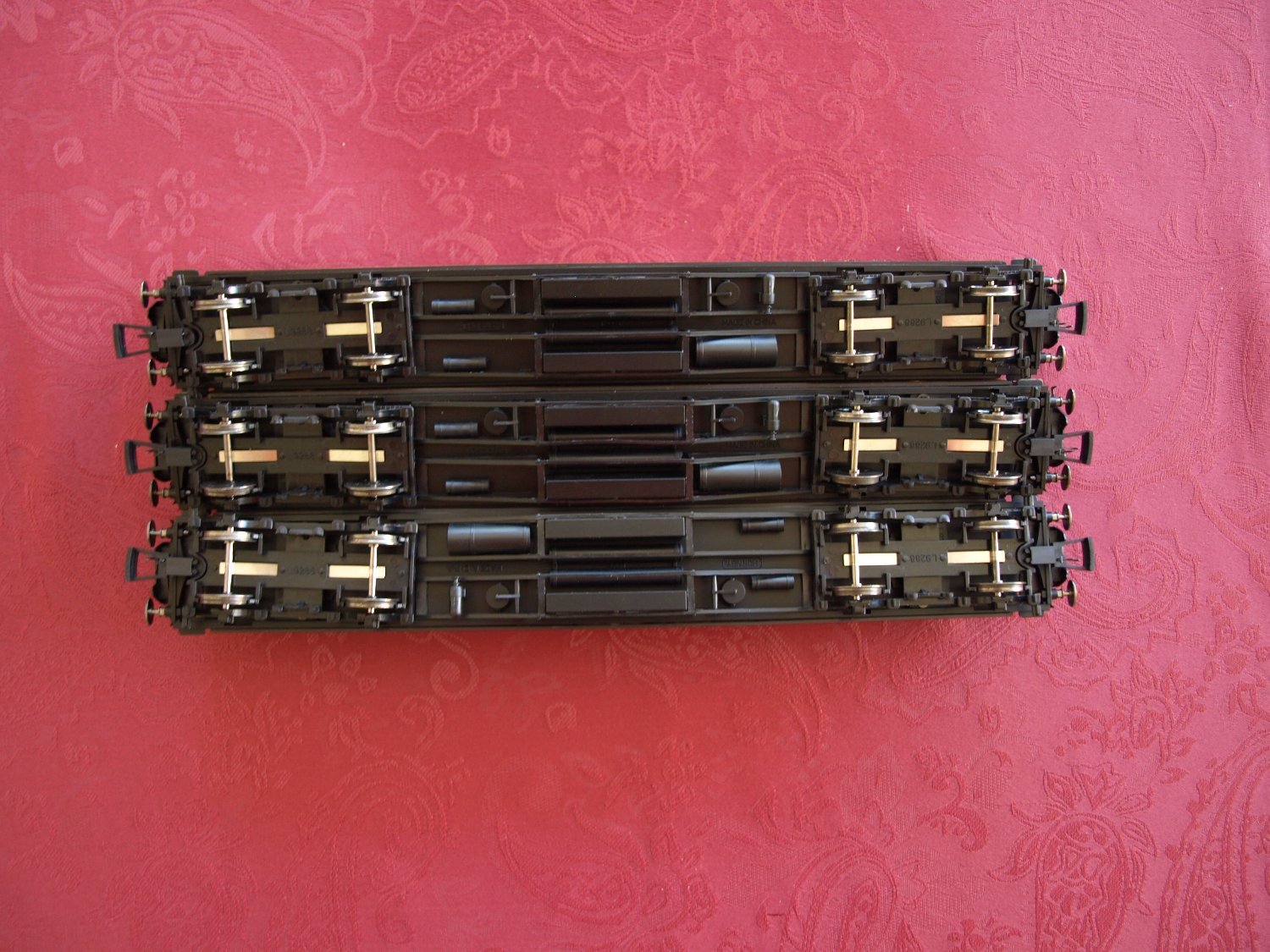 Hornby OO Pullman Queen of Scots Coaches x rack of 3  Illuminated - Hobbies & Leisure in Worthing
