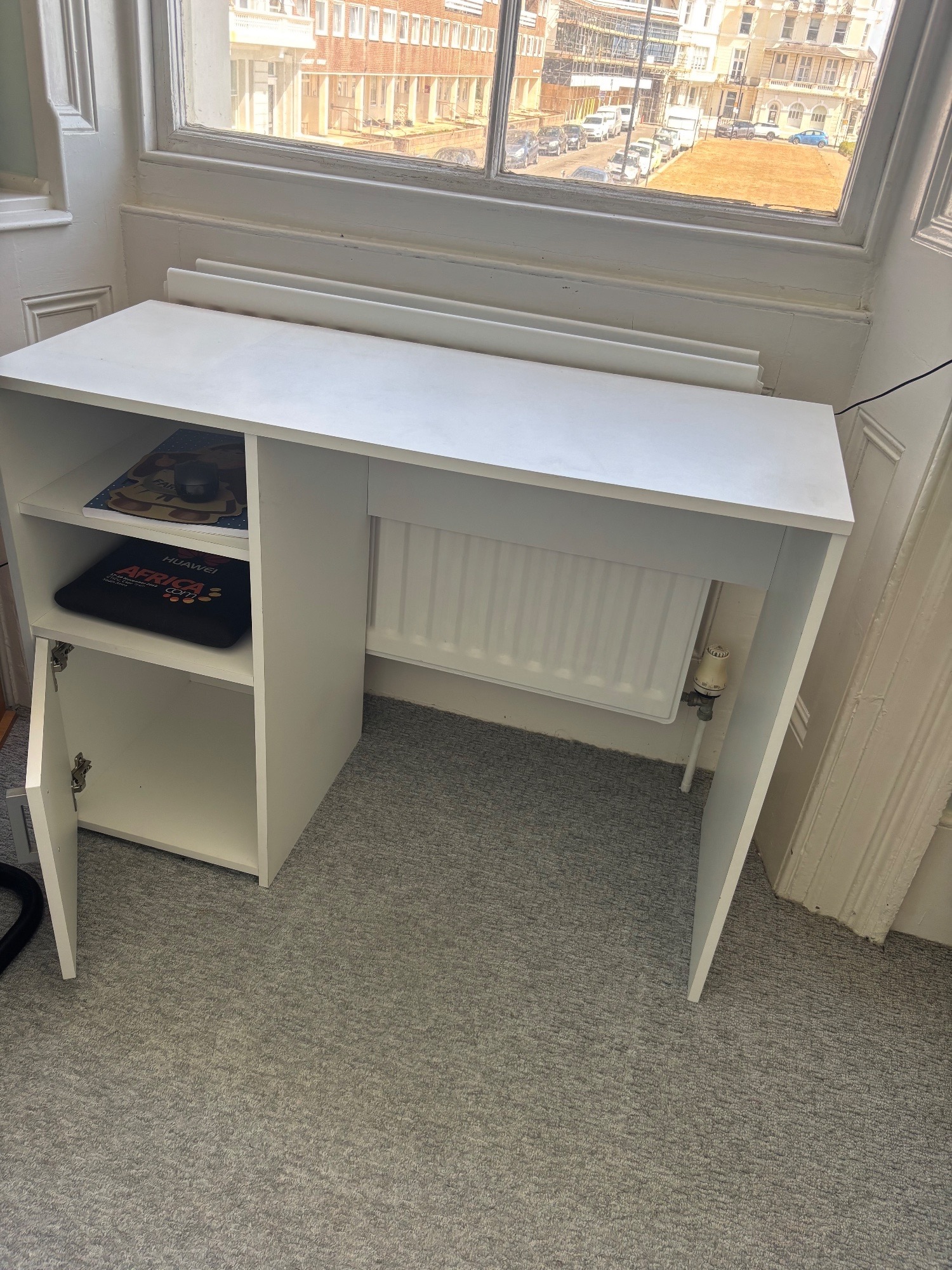 White Study/Computer Desk with Storage – Good Condition