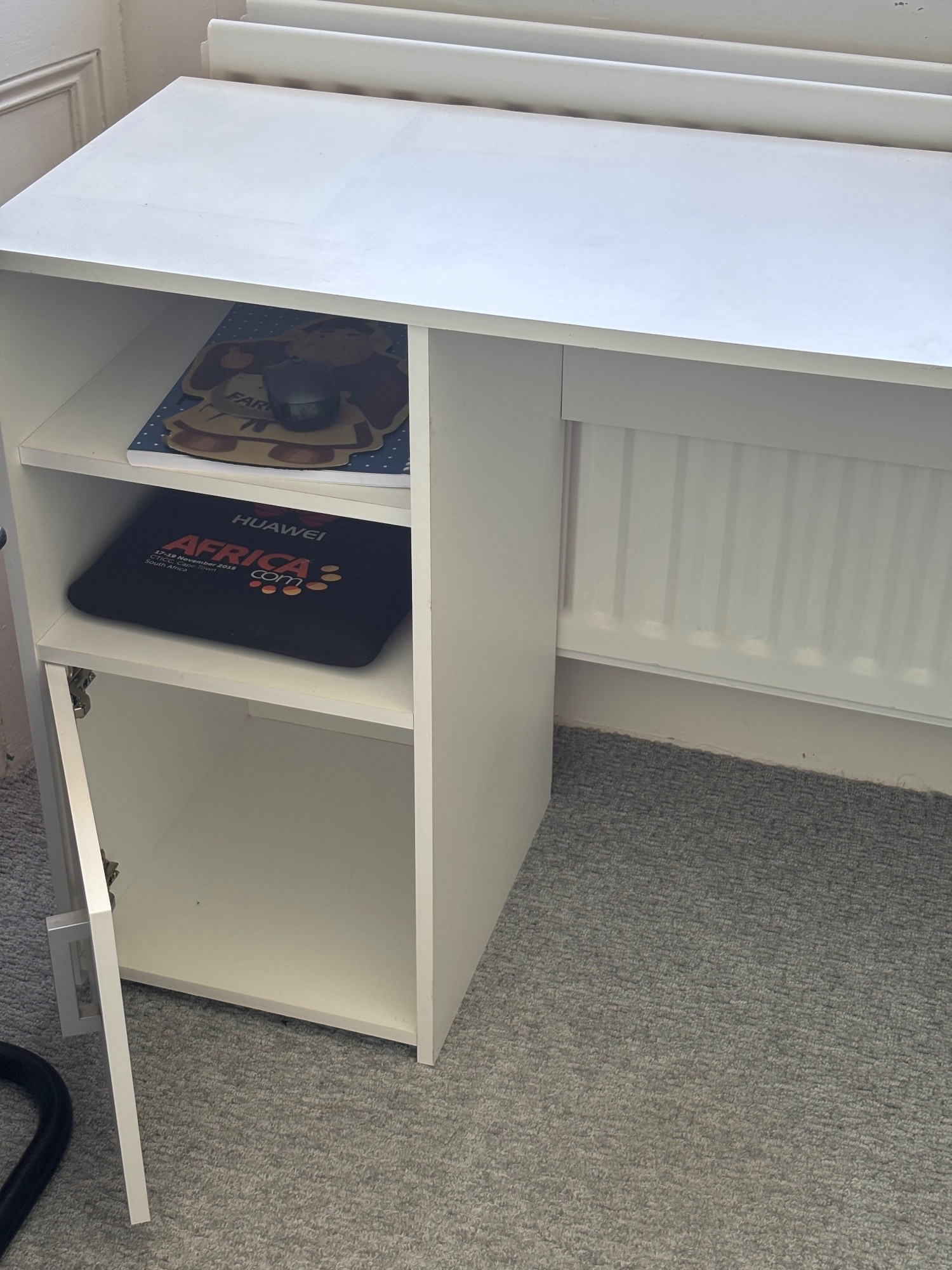 Hastings White Study/Computer Desk with Storage – Good Condition