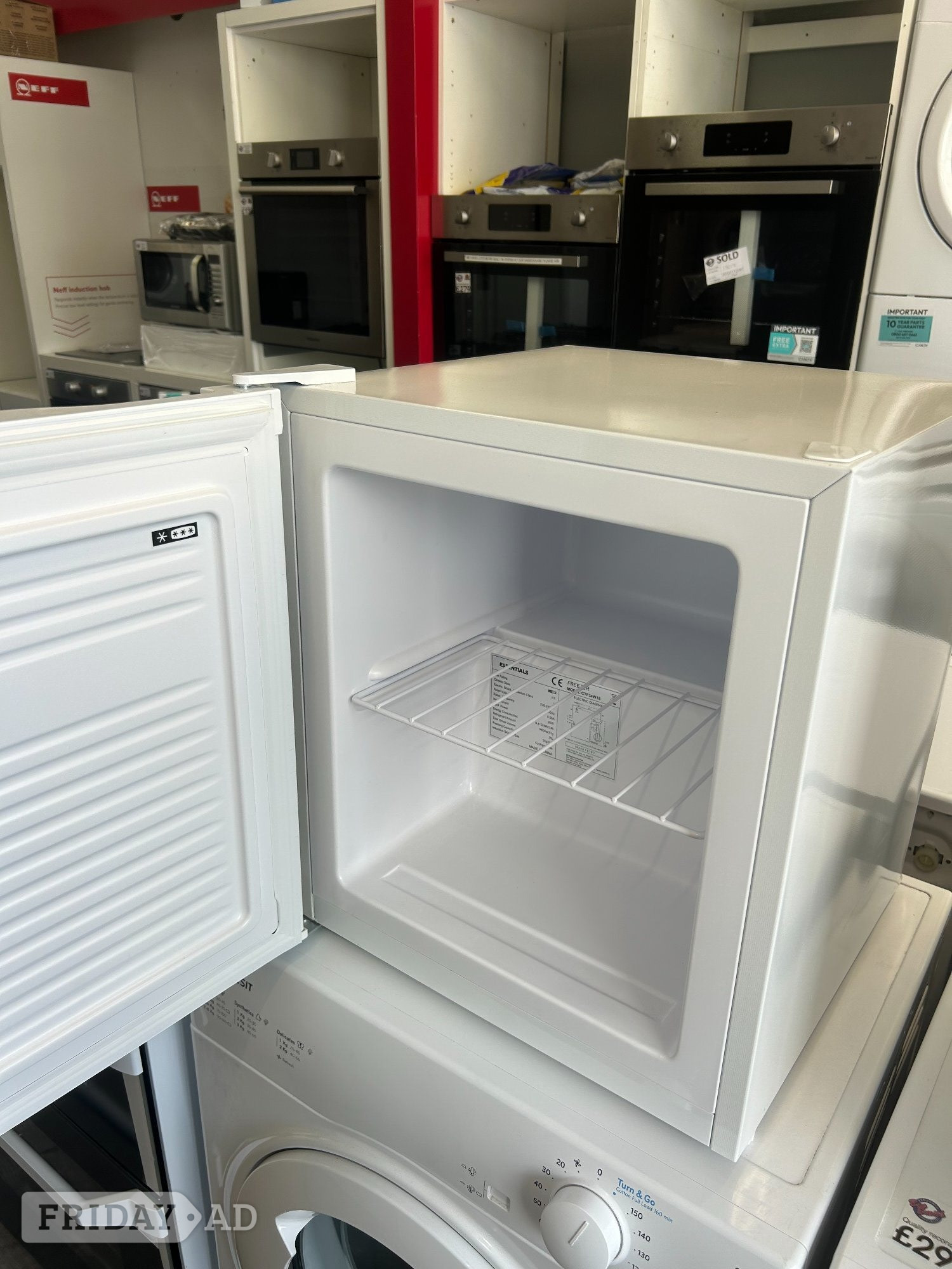 St. Leonards-On-Sea ESSENTIALS MINI FREEZER