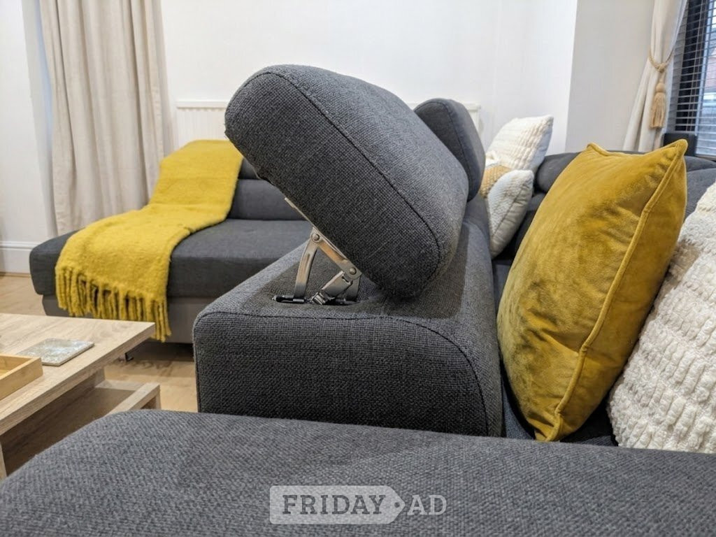 Modern Grey L-Shape Sofa Bed with Adjustable Headrests (275cm x 2