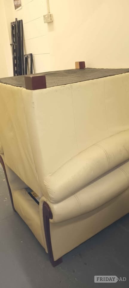 2 LEATHER ARMCHAIRS ***FREE FREE**  - Furniture